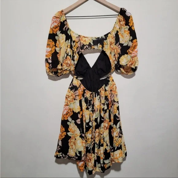 Bardot Floral Dress - Picture 5 of 6